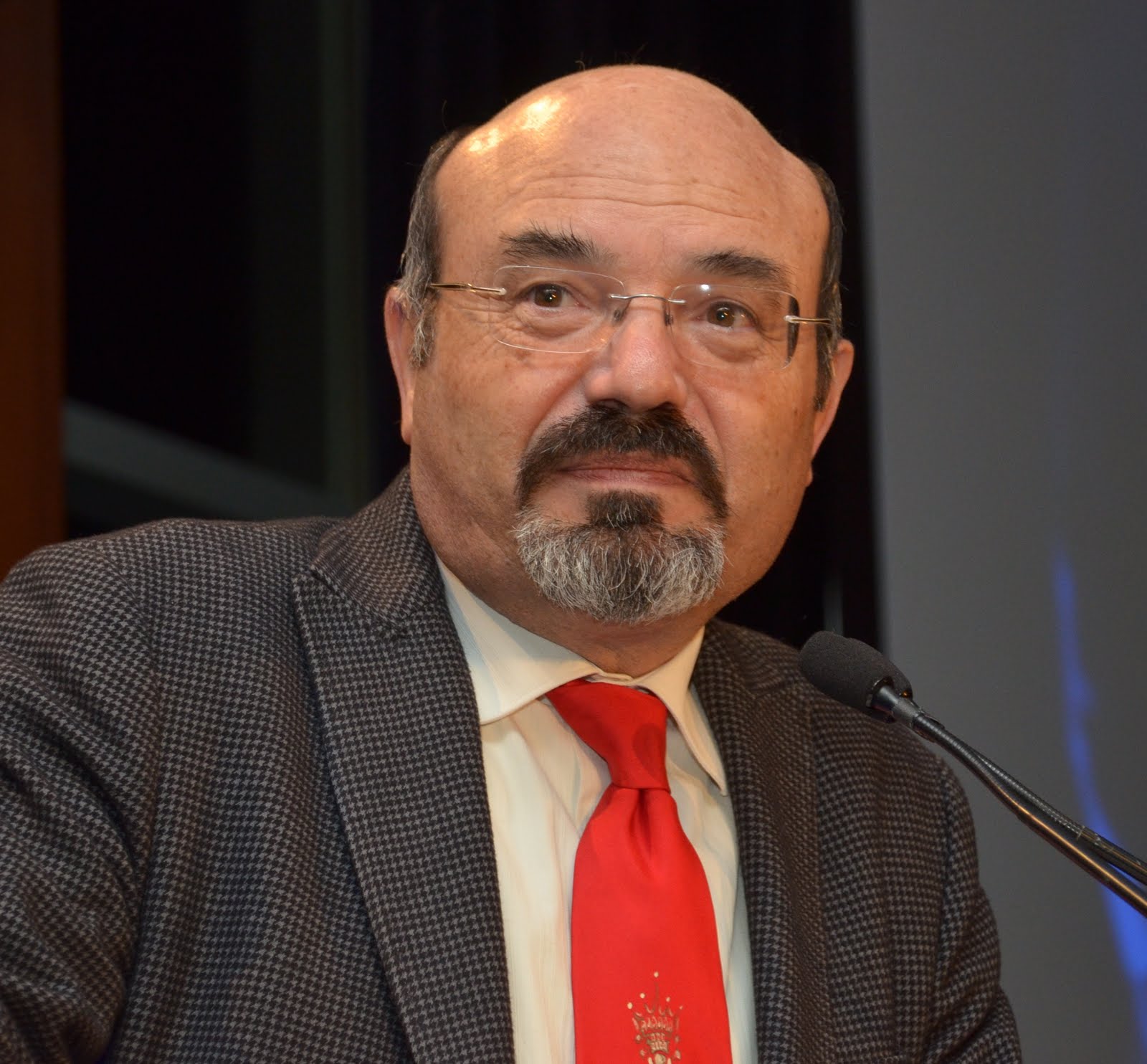 Pino Aprile